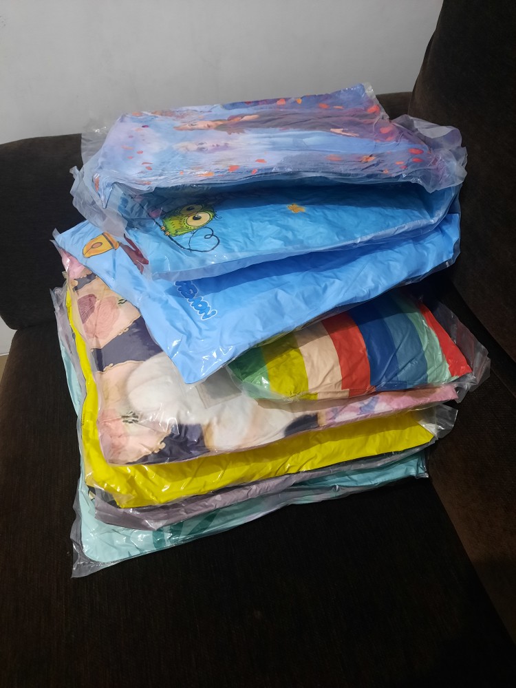 Bantal Sofa Doraemon Series 40x40 Cm - Pusat Kado Murah