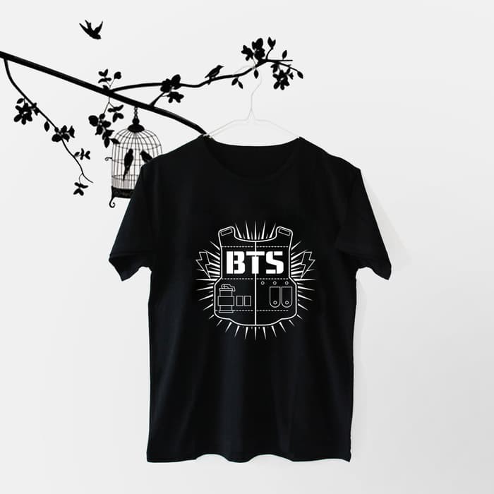 Tumblr Tee / T-Shirt / Kaos Wanita Lengan Pendek BTS Warna Hitam