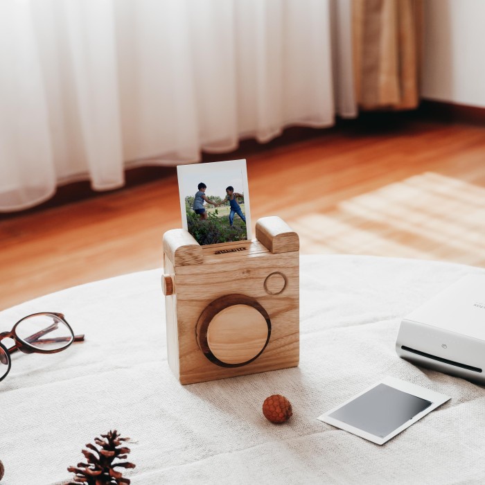 

KADO UNIK TEMPAT FOTO POLAROID | KADO PACAR | KADO PERNIKAHAN | SOUVENIR PREMIUM