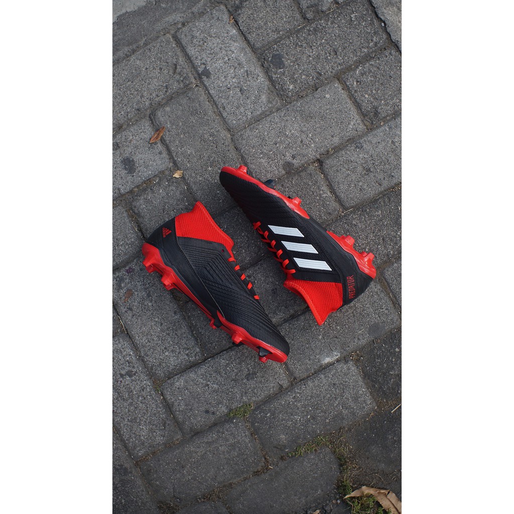 Sepatu Bola Adidas Predator 18.3 FG Black/White/Red  Original