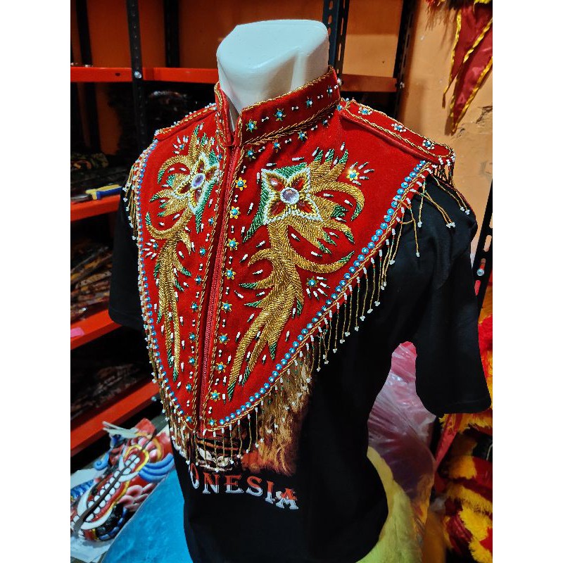 sempyok / kace merah / kace / baju barongan / jatilan / ganongan / pecut / pecut bopo / kepang / sh