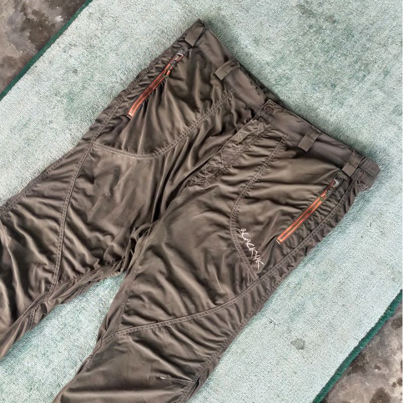 celana outdoor black yak gunung second