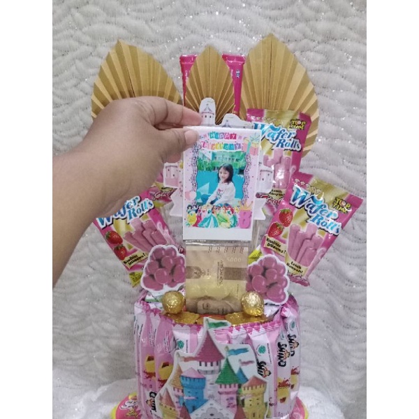 

tart snack dengan uang tarik 100 rb