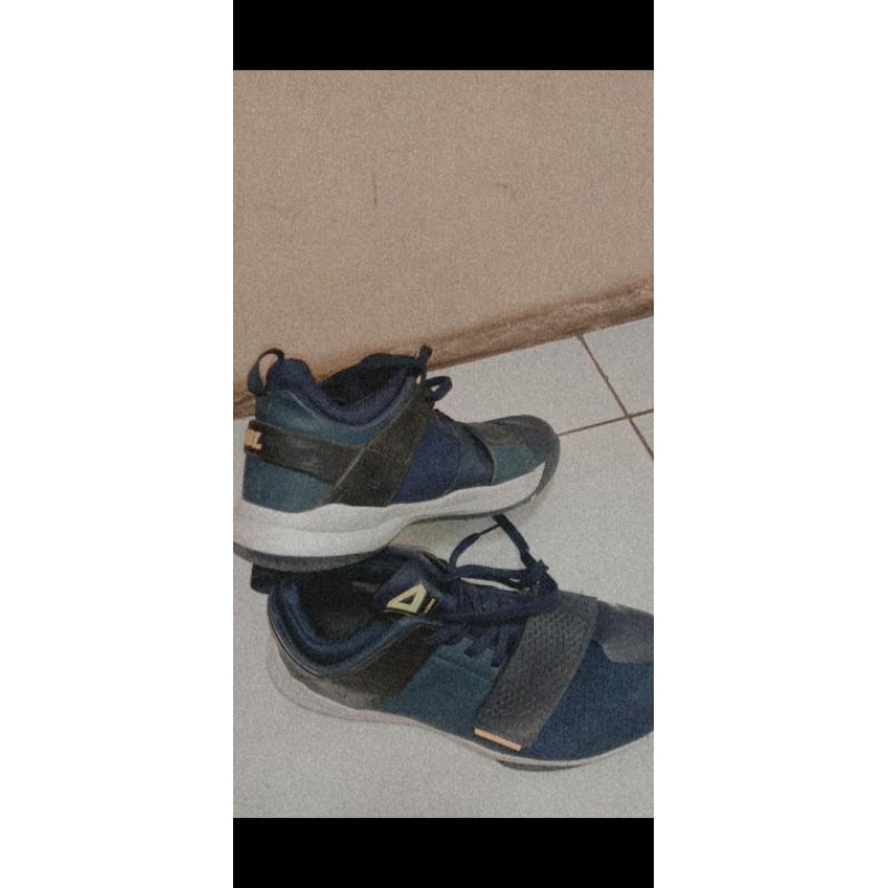 SEPATU DBL AD 1