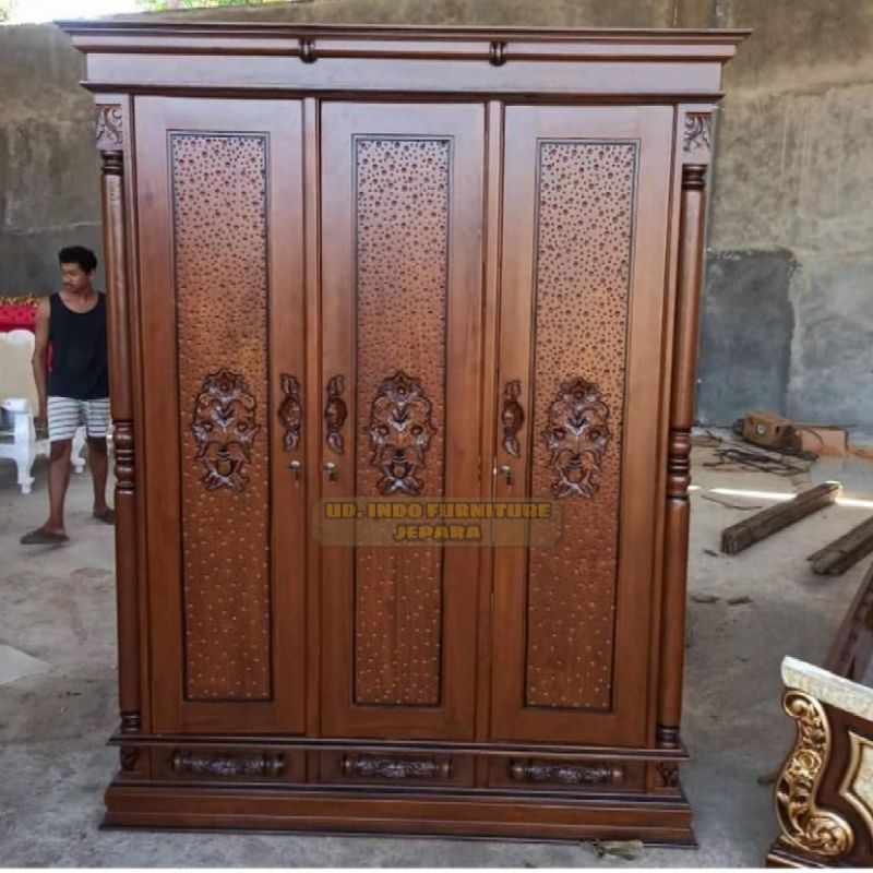 lemari almari pakaian kayu jati pintu 3 ukir modern murah