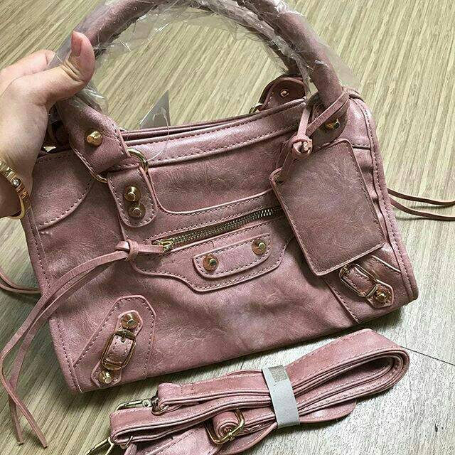 BALENCIAGA CITY EDGE