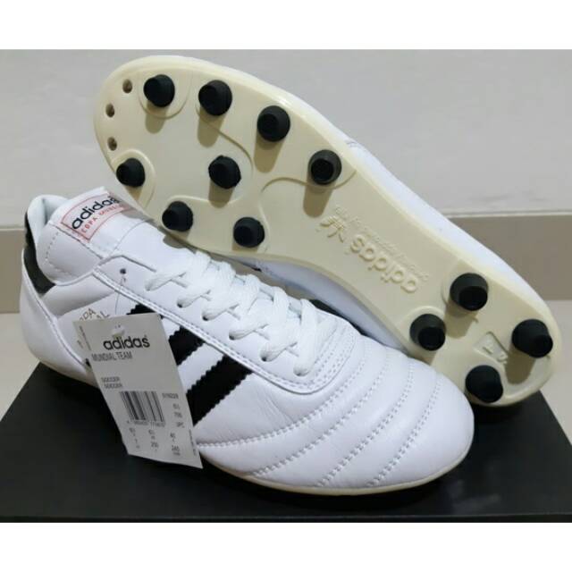 Sepatu Bola Adidas Copa Mundial White