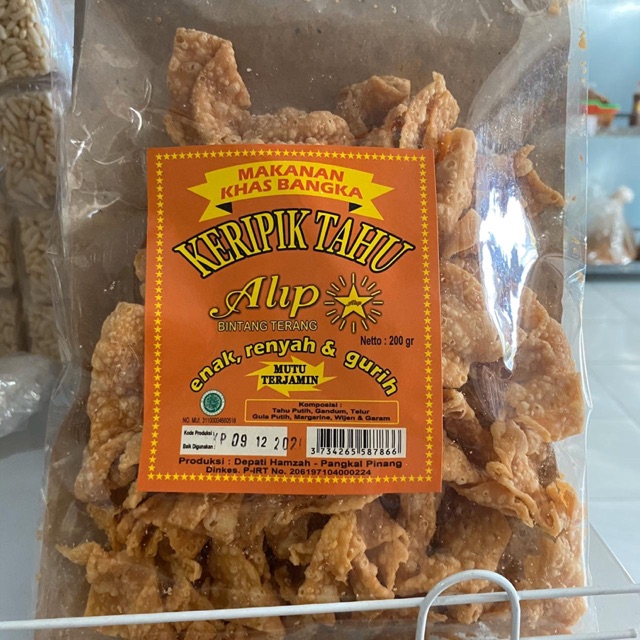 

Keripik Tahu Bangka Cap Alip - Keripik Mafa Alip - Kue Bangka / Snack Bangka / Snack Khas Bangka