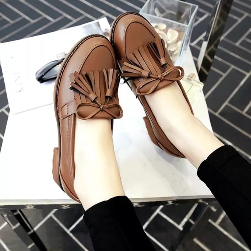 Sepatu Wanita Loafers Docmart '' ALISSA '' Fashion Rawis Kulit Dof Premium CS 2290