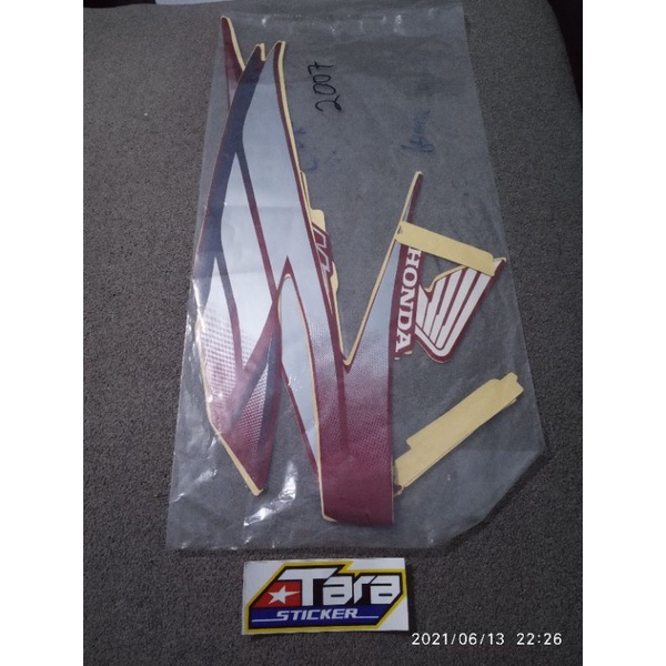 striping megapro primus tahun 2007 merah