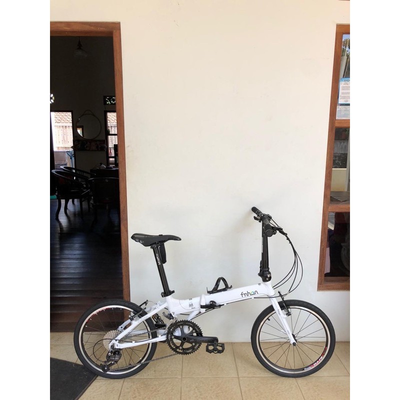 Sepeda merk Fnhon Blast White