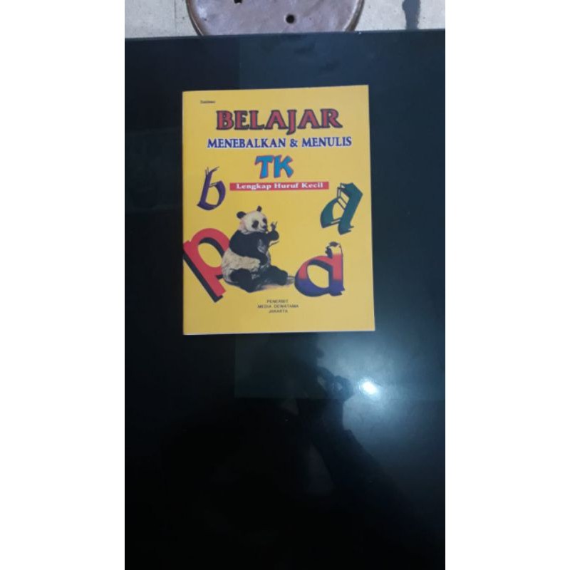 buku belajar menebalkan dan menulis TK lengkap huruf kecil