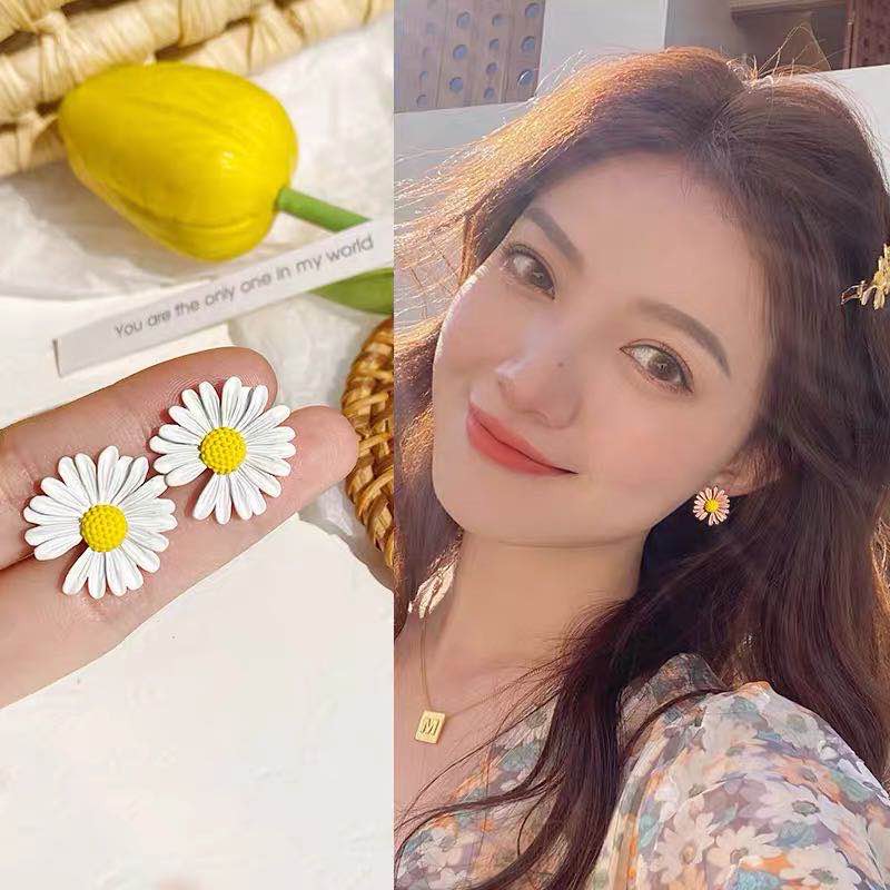 Anting Stud Bentuk Bunga Daisy G-Dragon Gaya Korea Untuk