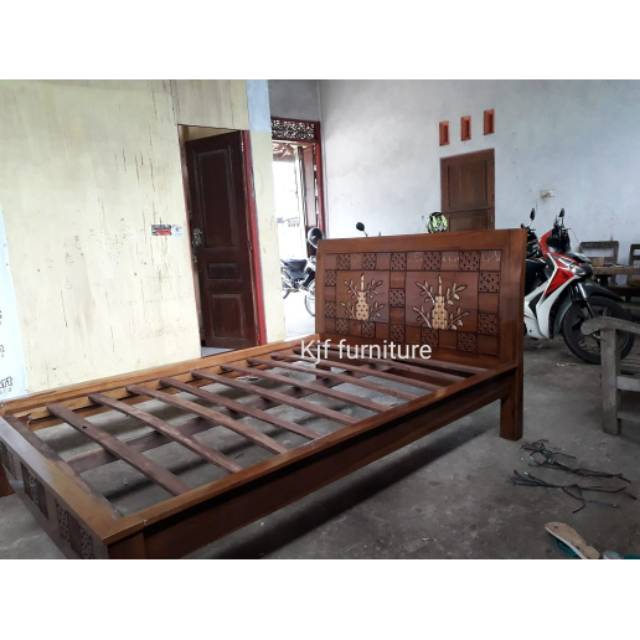 Tempat tidur minimalis jati ukuran 120x200