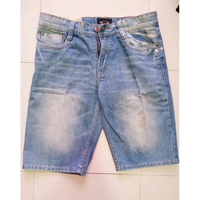 Celana Jeans Pendek Pria Oakley (Preloved)