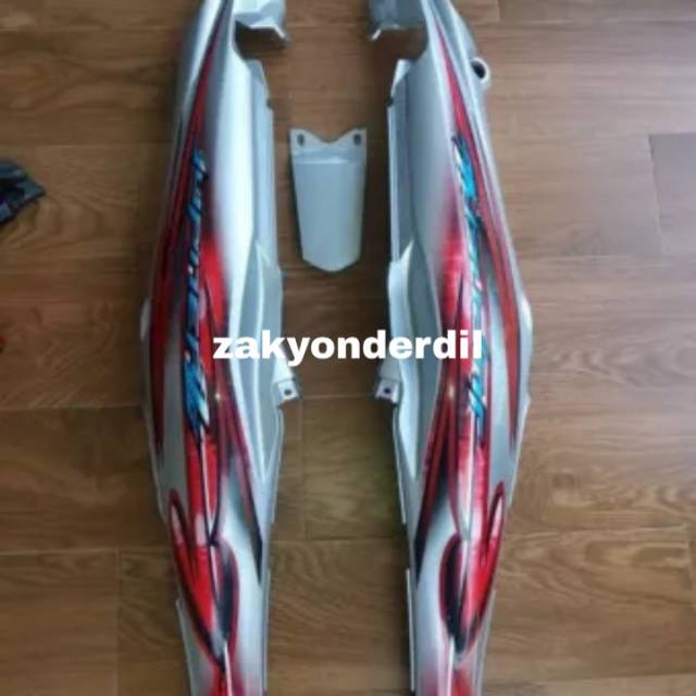 Body belakang jupiter z burhan (silver)