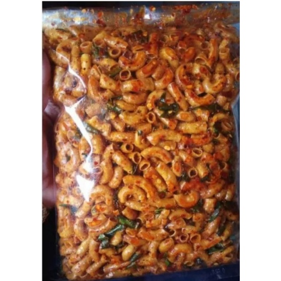

makaroni pedas gurih daun jeruk