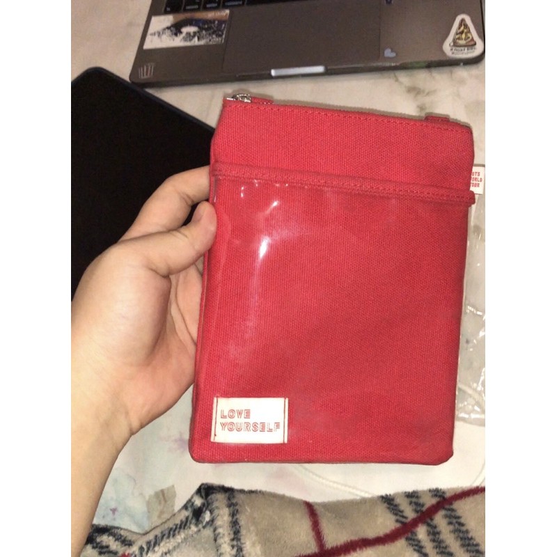 OFFICIAL LOVE YOURSELF BTS MINI BAG MERCHANDISE + TAE MESSAGE PHOTO
