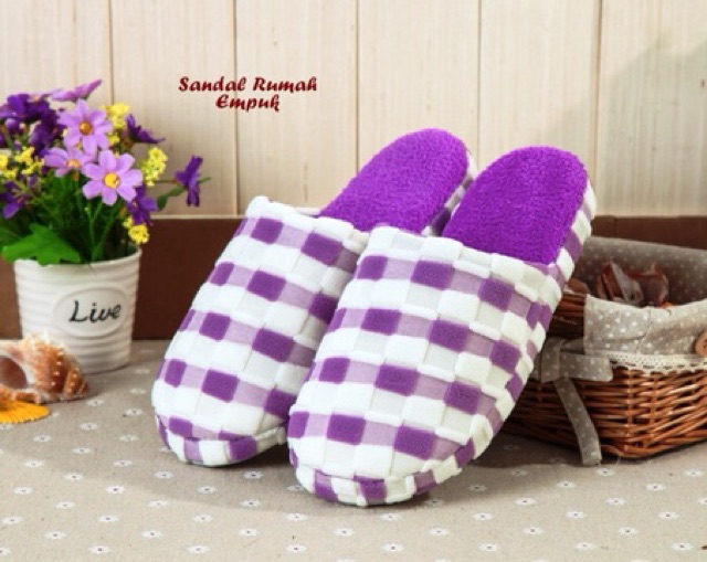 Sandal rumah nyaman dan anti slip motif KOTAK KOTAK ok  good quality