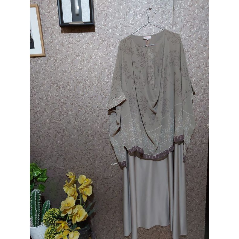 Riamiranda Preloved Daswana Kaftan
