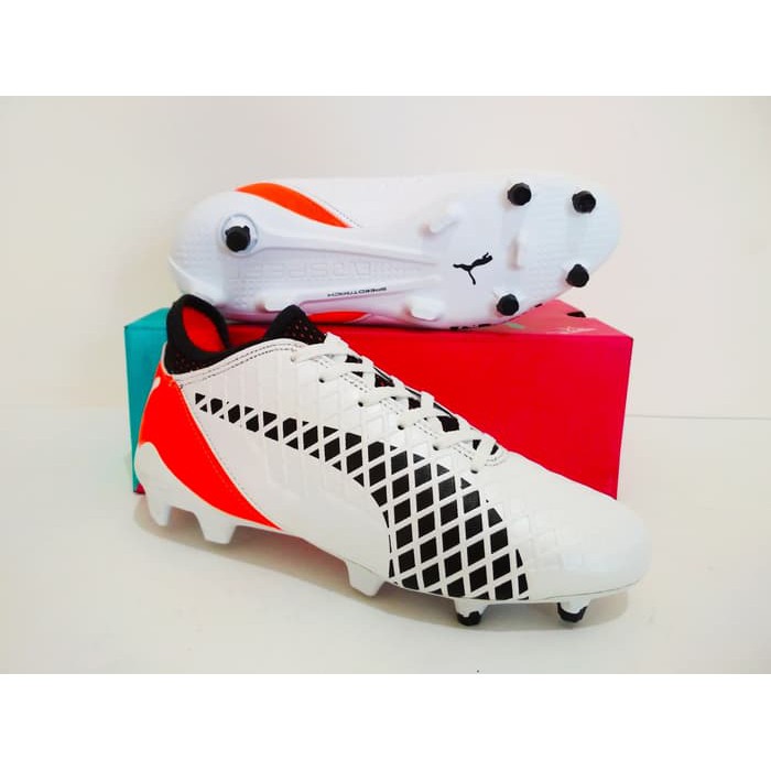 puma future boots white