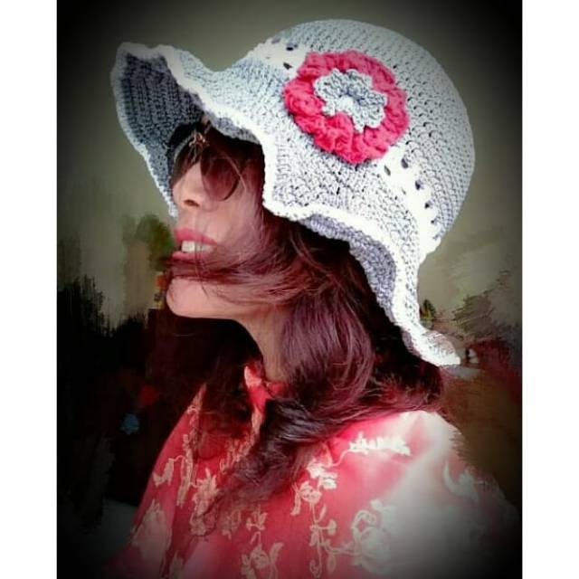SUMMER TOPI RAJUT