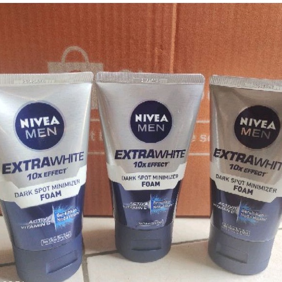NIVEA MEN  Extra Whitening Dark Spot Minimizer Facial Foam 100ml
