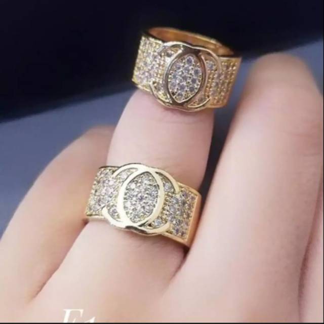 Cincin titanium motif chanel