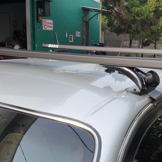 Roofbox Whale Carrier Lewa Putih Dan Crossbar Whale Fix