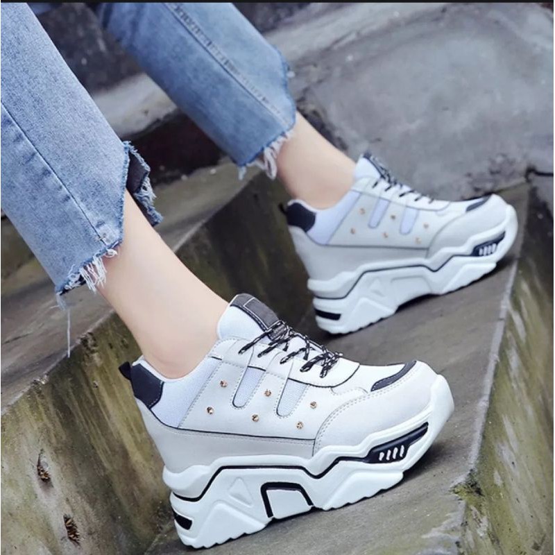 TmO - 8.8 Sale sepatu wanita sneakers fashion women Evelyn trendy/sepatu wanita tali kekinian dan sporty bisa cod termurah