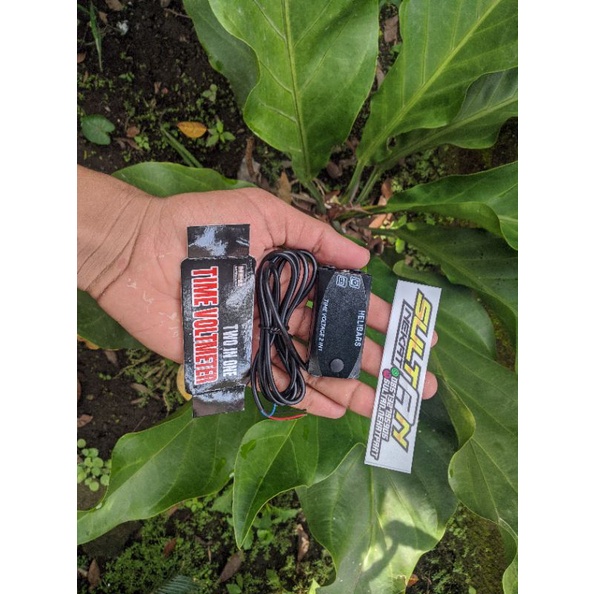 Voltmeter  2 in 1 Motor Waterproof Universa