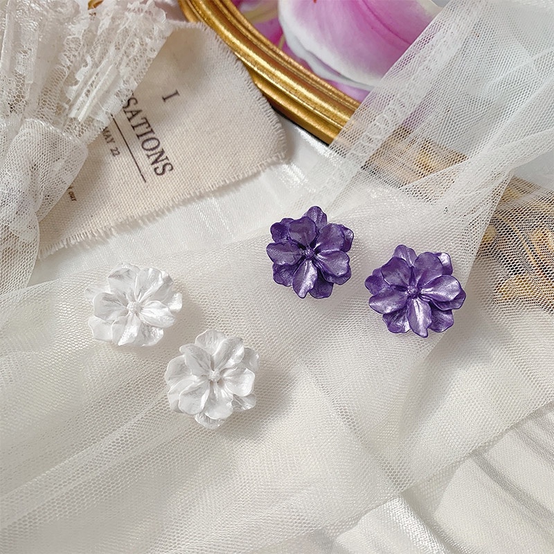 Anting Pejantan Bunga Ungu Temperamen Elegan Perempuan Korea