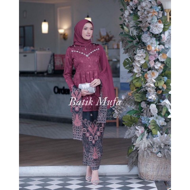 Kebaya Couple MEYCA Maroon Kebaya modern kebaya tunangan kebaya wisuda kebaya lamaran terbaru