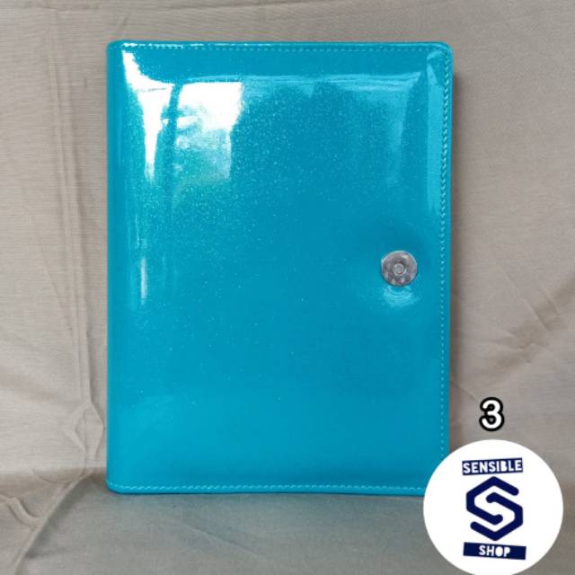

Binder Glitter Glossy (Biru Tosca)