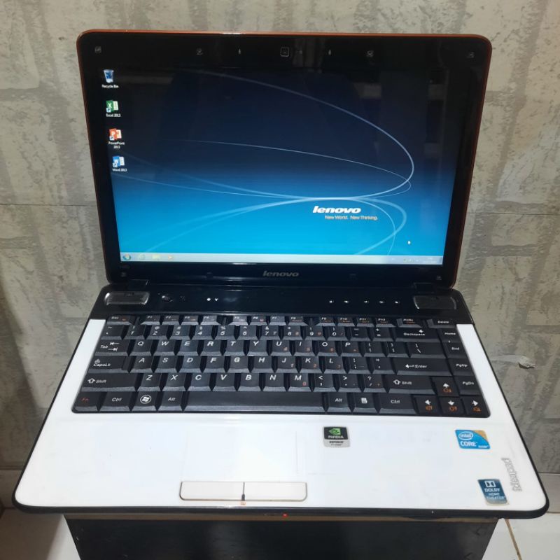 Laptop Lenovo Y460 Cor i3 Ram 4GB/500GB Dualvga Nvdia Geforce GT 425M Windows 10