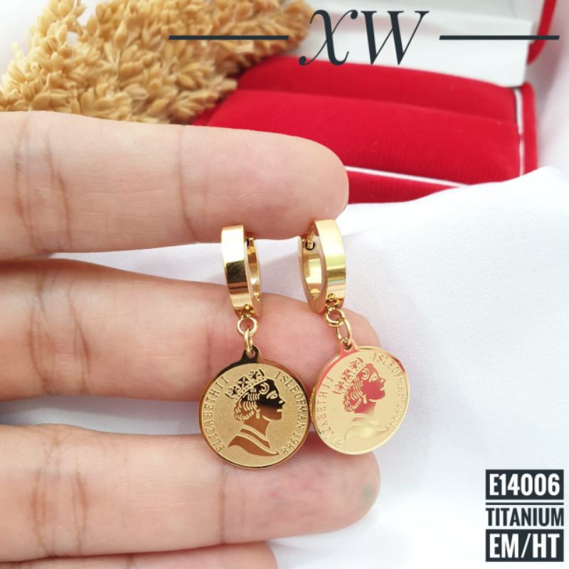 anting titanium motif koin romawi B1283939