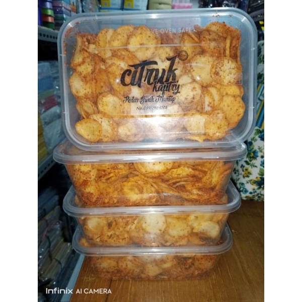 

camilan pedas gurih