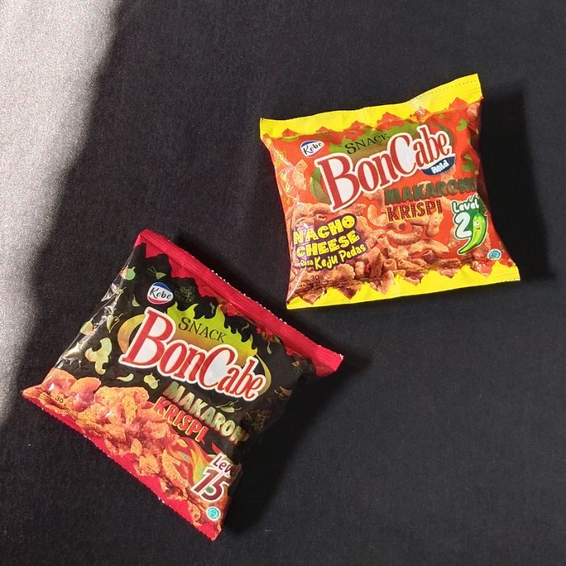 

Makaroni Krispi Snack Boncabe Kemasan Kecil 30 Gram Level 15 Dan Makaroni Rasa Keju Level 2