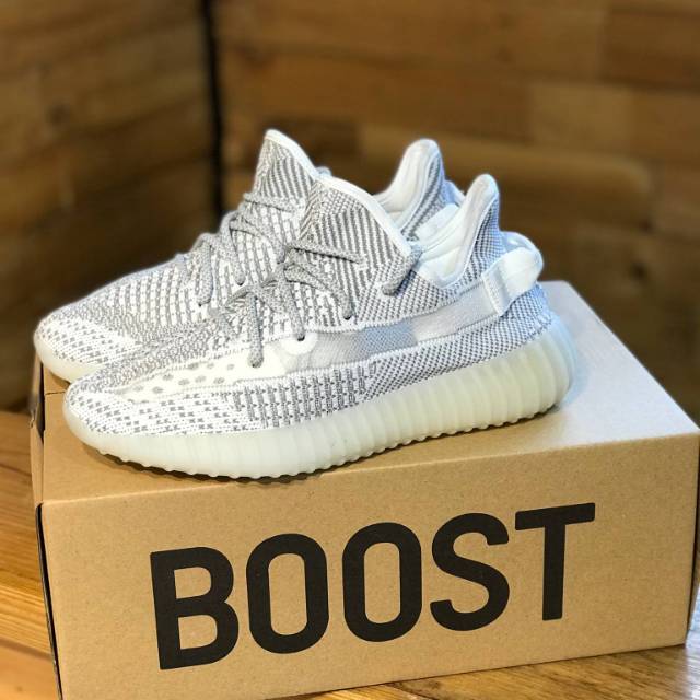 ADIDAS YEEZY V2 STATIC