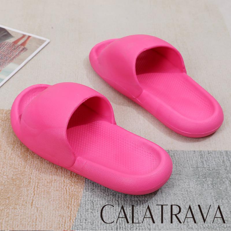 SENDAL WANITA KARET FLUFFY CALATRAVA 2268