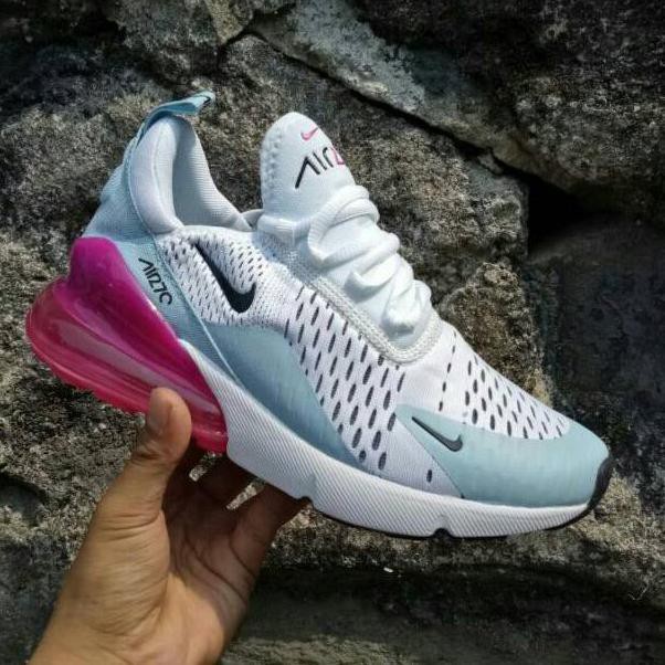 sepatu sport nike air max