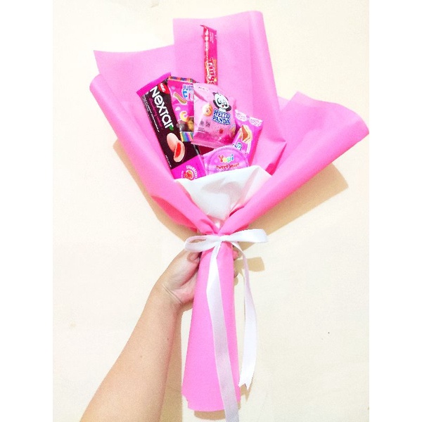 

Buket Snack Serba Pink Murah Isi 6