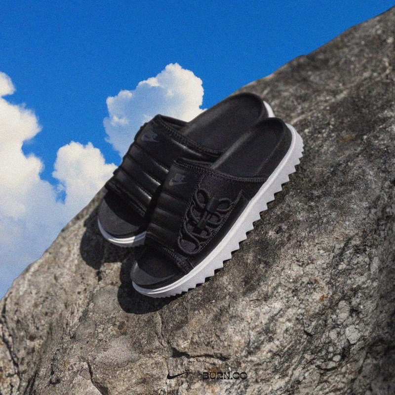 Nike Asuna Black & White