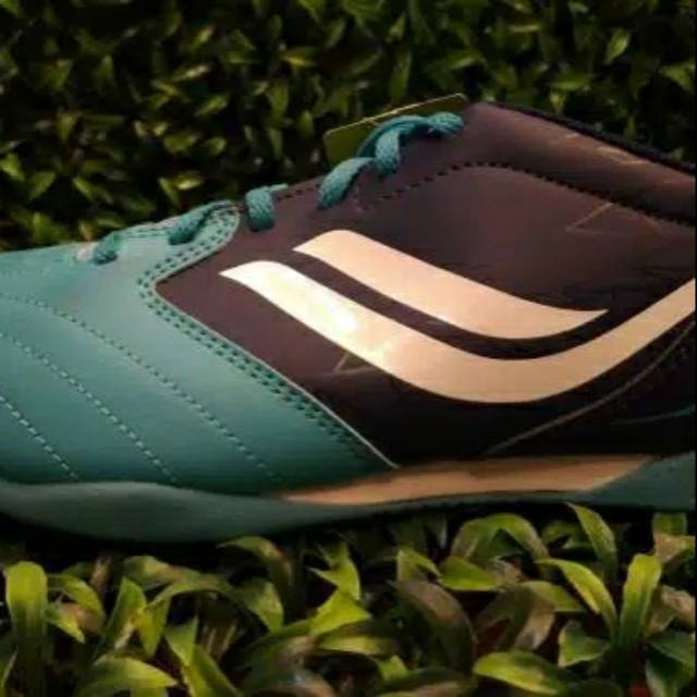 Sepatu futsal LEAGUE legas series ENCANTO