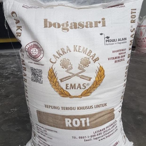 

TEPUNG TERIGU CAKRA KEMBAR EMAS 25 KG. GOJEK OR GRAB ONLY