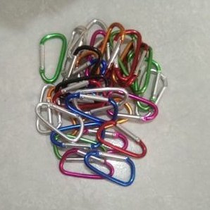 carbiner gantungan kunci