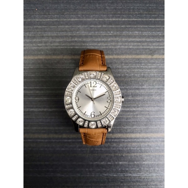 Bekas Second Preloved GUESS Jam Tangan Wanita Analog Klasik Style Original Stainless Steel Fashion M