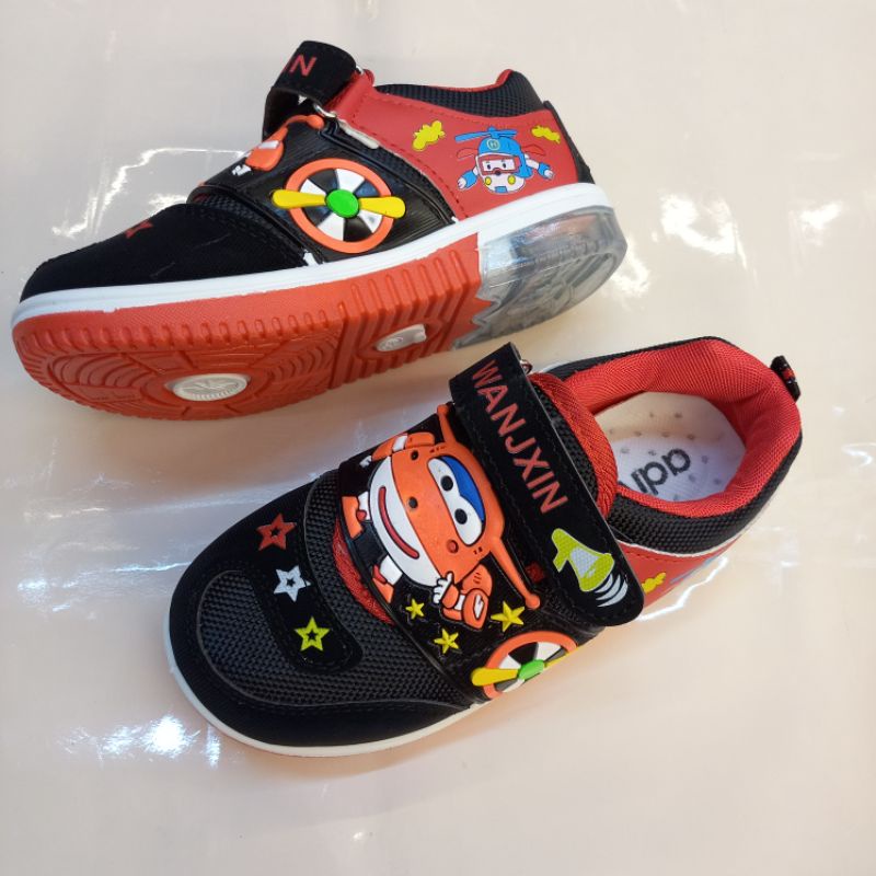 Sepatu anak keren