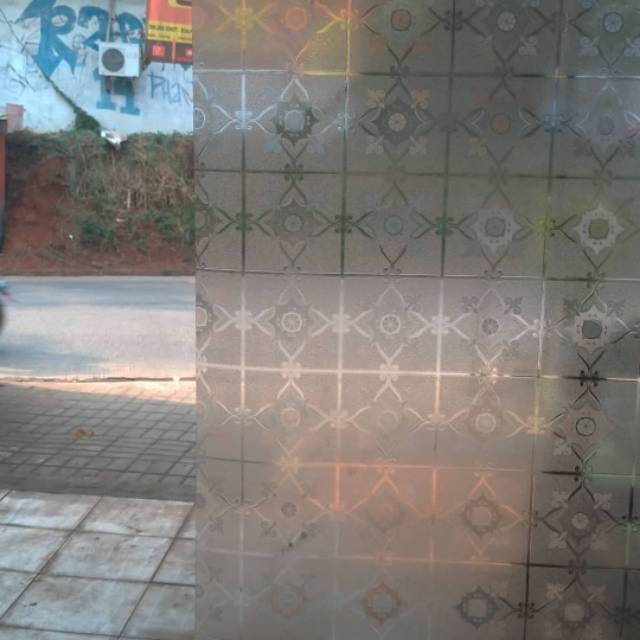 Sticker khusus kaca sunblast kode SK0532 batik kotak