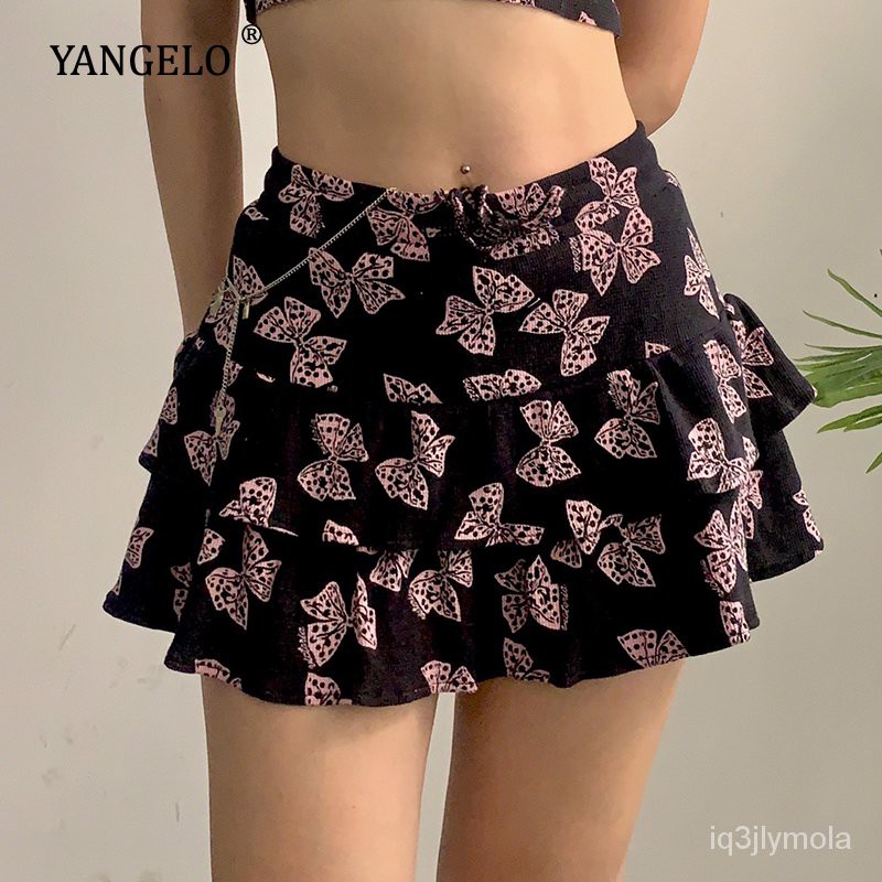 black short skirts